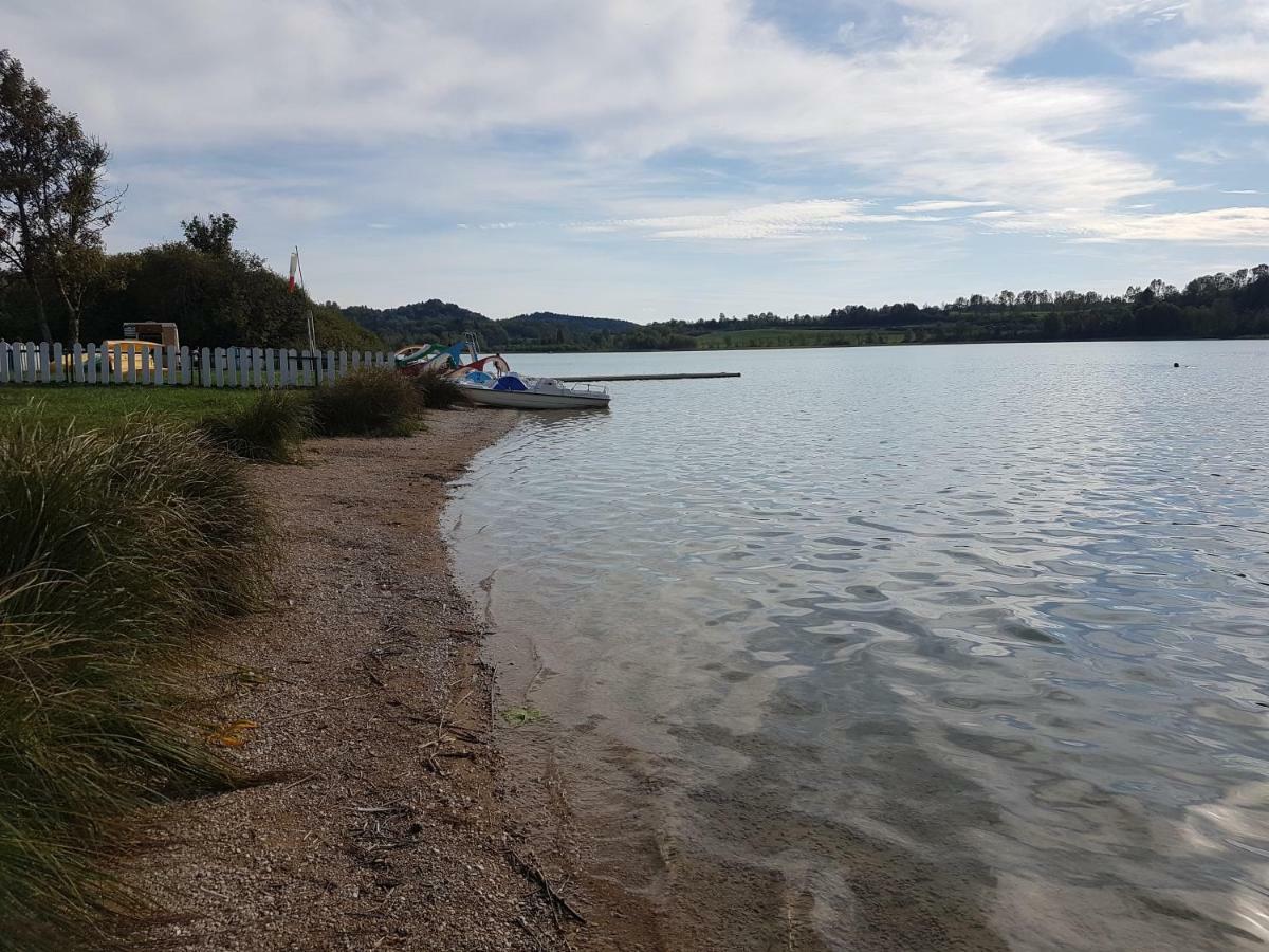 Lumineux Lägenhet Clairvaux-les-Lacs Exteriör bild